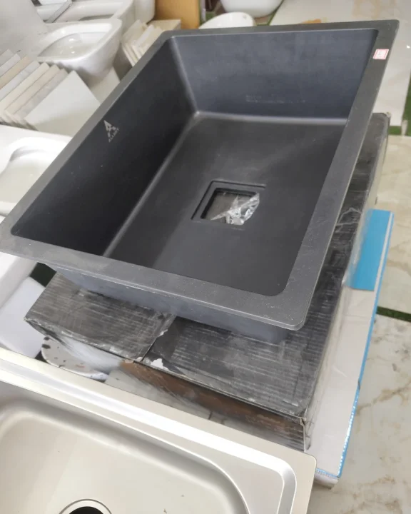 Kitchen sink